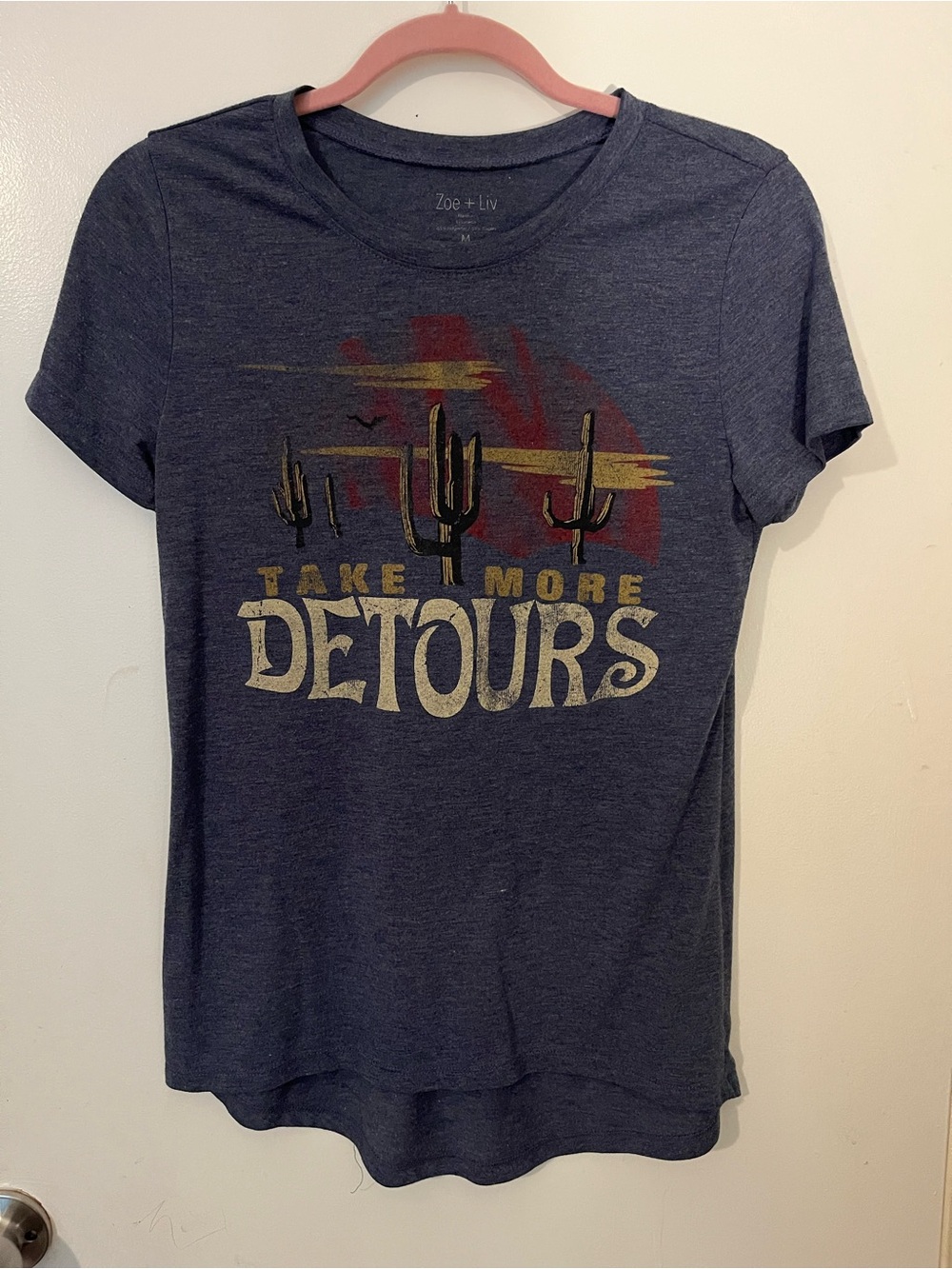 Zoe + Liv Blue "Take More Detours" Graphic Crew Neck Short Sleeve Tee Women’s M